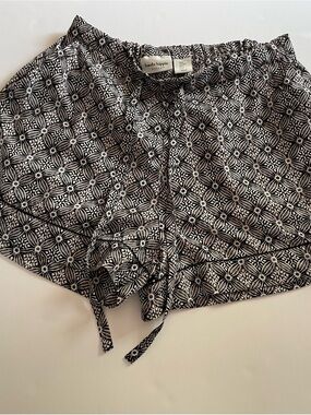 Haute Hippie Black and White Geometric Print Lounge Shorts